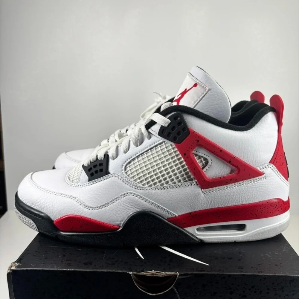 Nike Air Jordan 4 Retro 